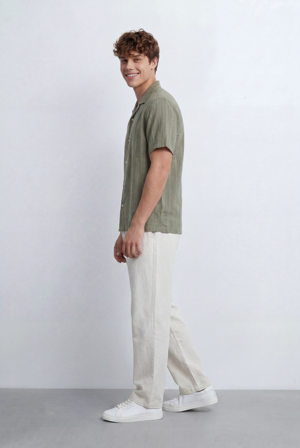 Men’s Tomato Store Resort Shirt Tonal Vertical Stripe Texture Open Collar Design Regular Fit