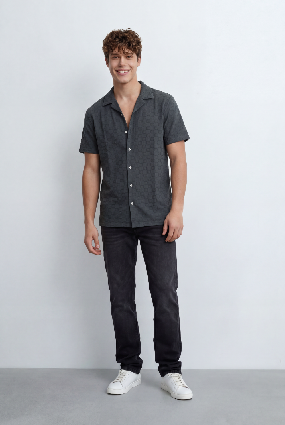 Men’s Tomato Store Short Slevess Brings Refined Textured Geometric Pattern Shirt