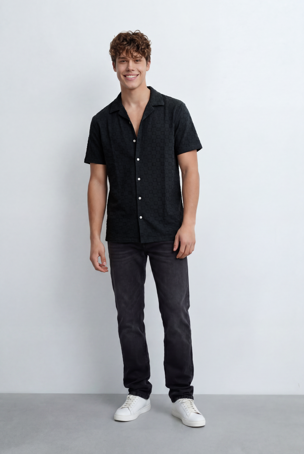 Men’s Tomato Store Short Slevess Brings Refined Textured Geometric Pattern Shirt