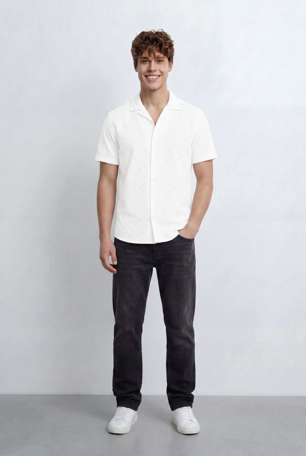 Men’s Tomato Store Short Slevess Brings Refined Textured Geometric Pattern Shirt