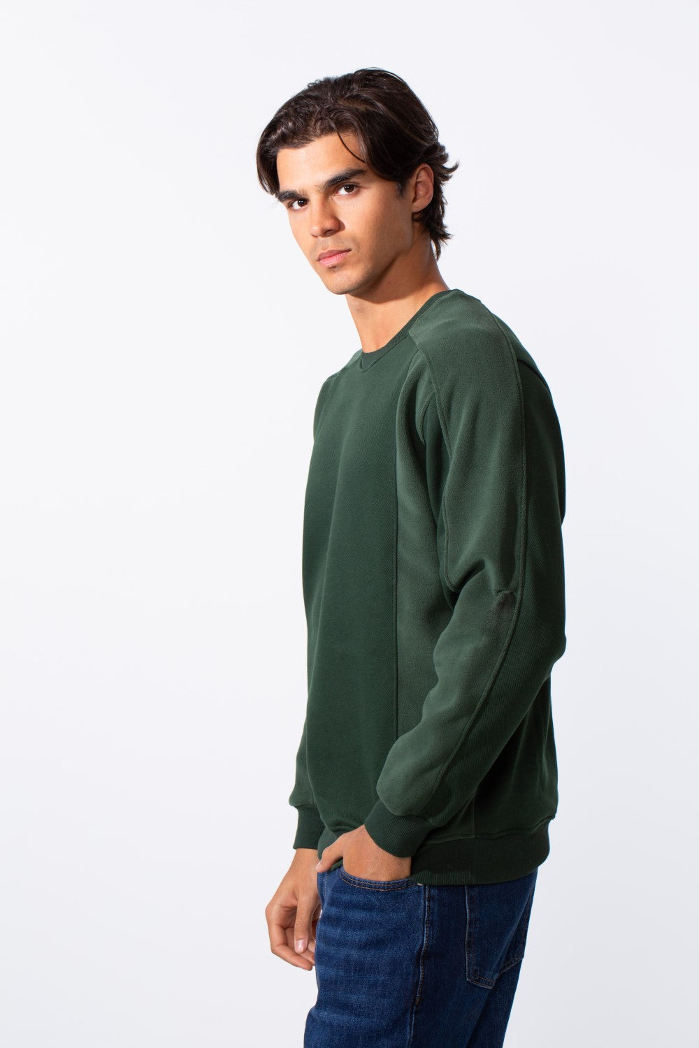 Men's slim fit basic round neck sweatshirt in dark green with ribbed cuffs and hem.