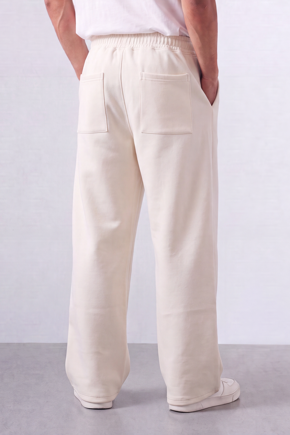 Men’s Tomato Store Soft Flow Sweatpants Smooth Brushed Texture Elastic Drawcord Waist Side Pockets Back Patch Pockets
