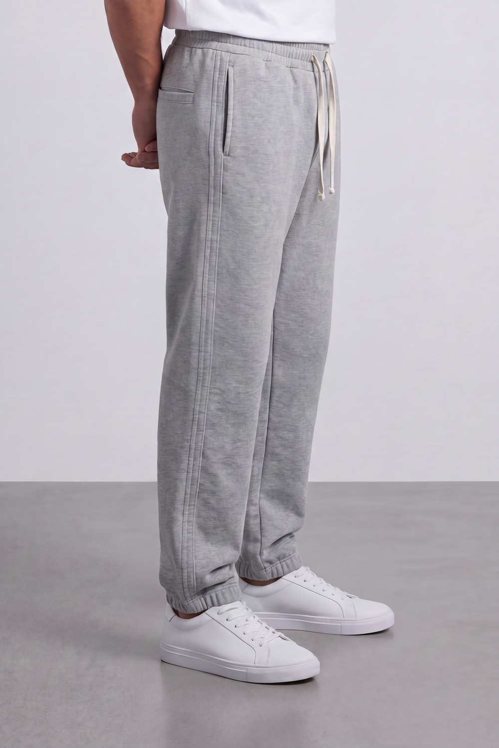 Men’s Tomato Store Lounge Route Jogger Oversize Sweatpants Soft Brushed Surface Clean Minimal Body Elastic Waist Drawcord Detail
