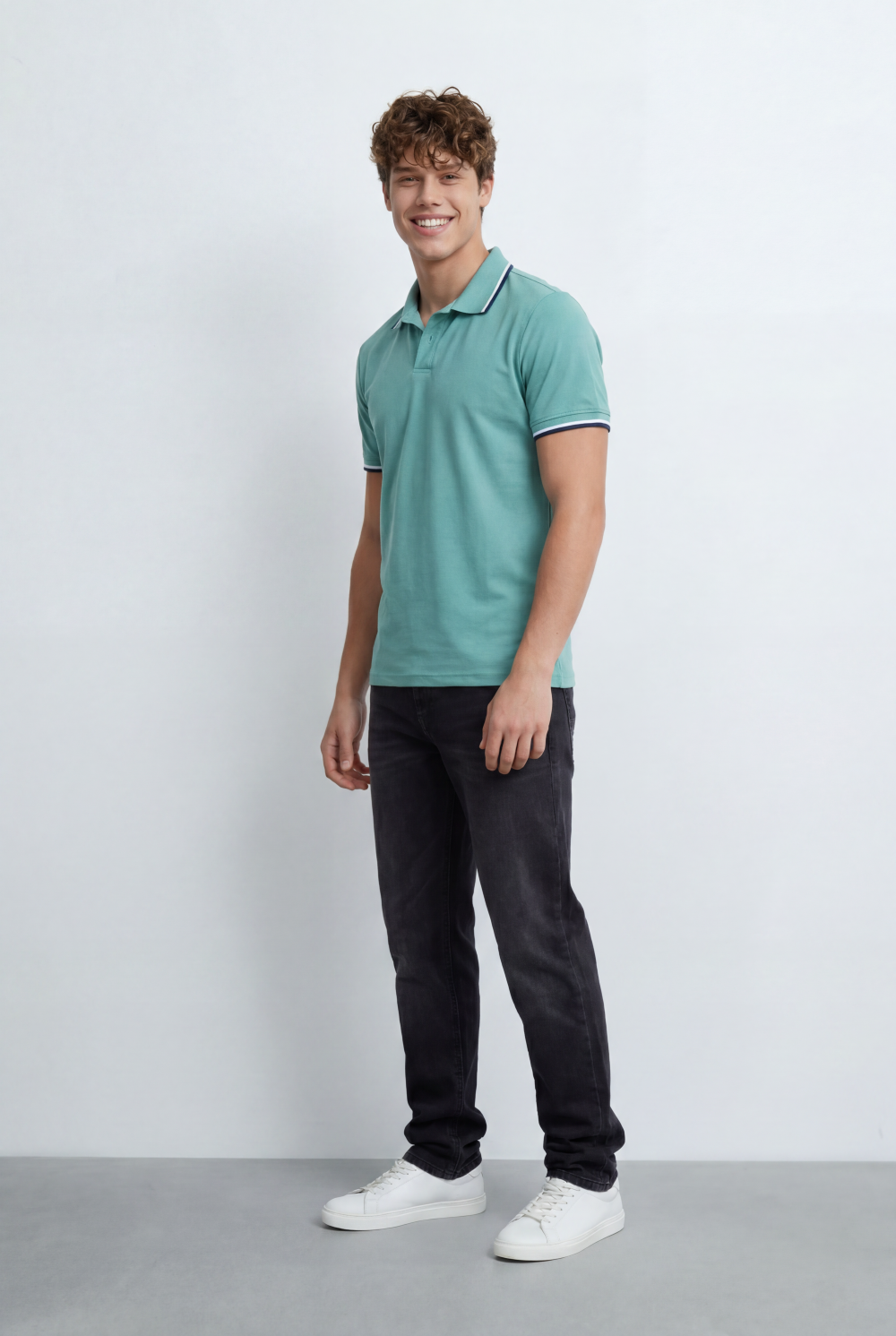 Men’s Tomato Store Delivers Contrast Tipping Details Collar And Sleeves T-Shirt