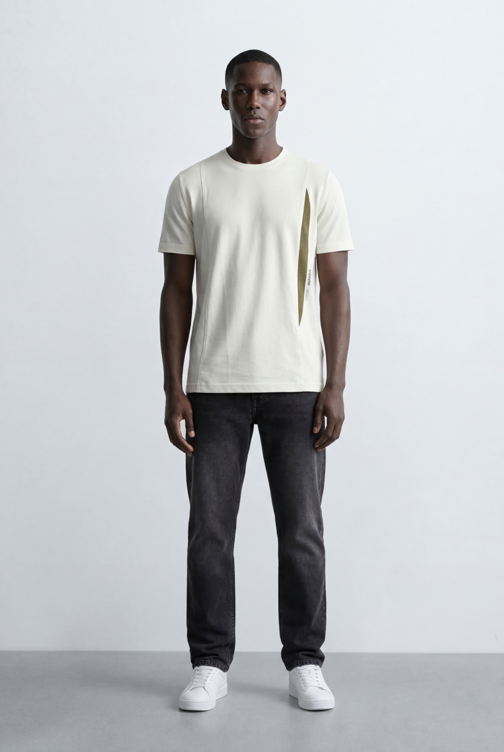 Men’s Tomato Store Vertical Contrast Panel Classic Crew Neckline Bold Design Details T-Shirt