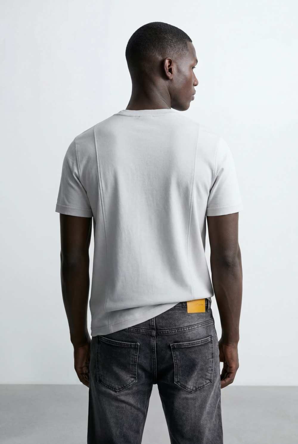 Men’s Tomato Store Vertical Contrast Panel Classic Crew Neckline Bold Design Details T-Shirt
