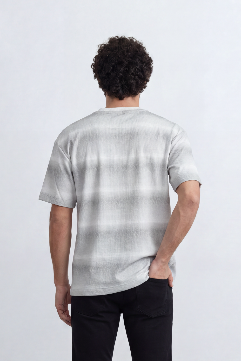 Men’s Tomato Store Mist Layer T-Shirt Horizontal Cloud Wash Bands Blended With Tonal Embossed Leaf Texture Relaxed