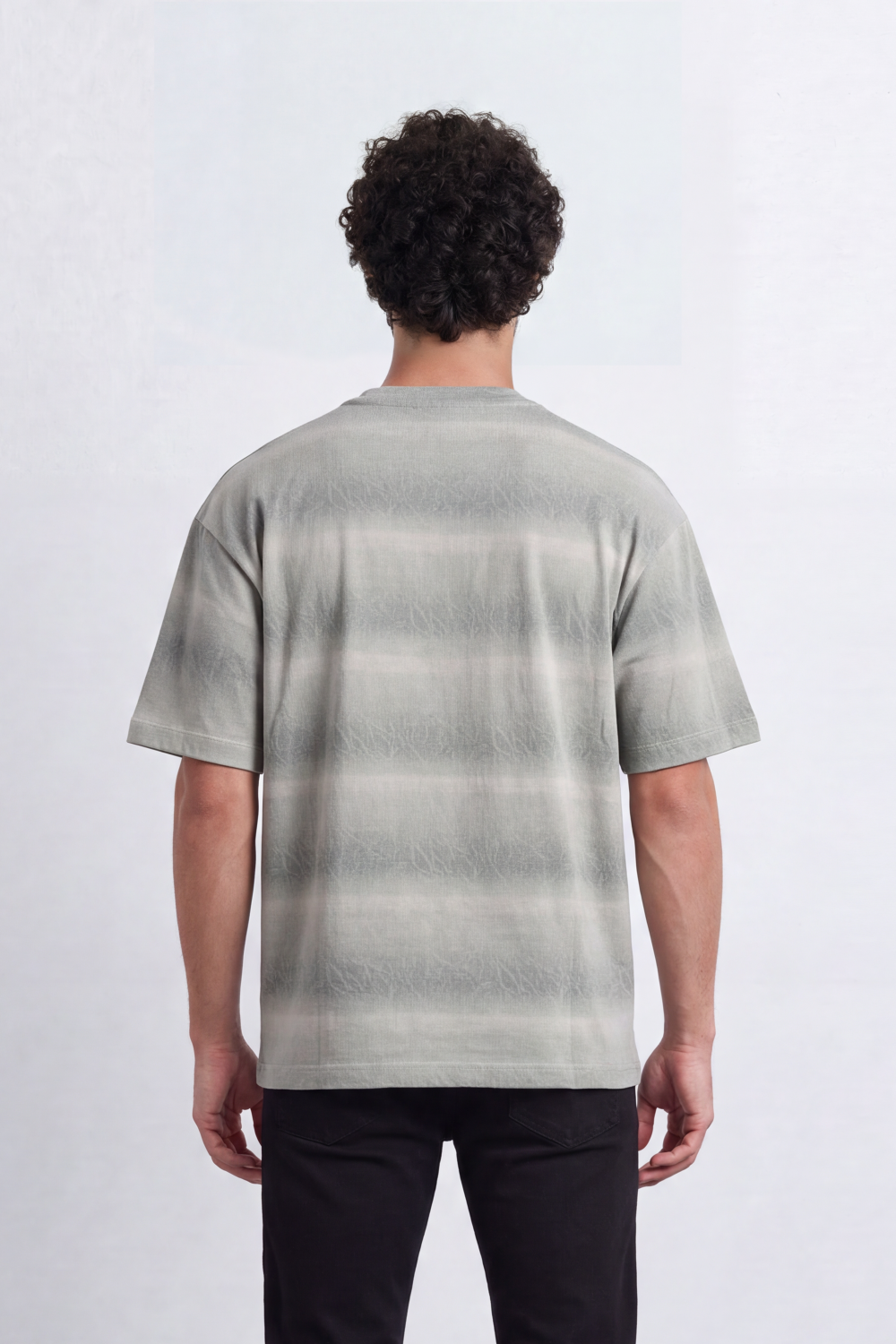 Men’s Tomato Store Mist Layer T-Shirt Horizontal Cloud Wash Bands Blended With Tonal Embossed Leaf Texture Relaxed