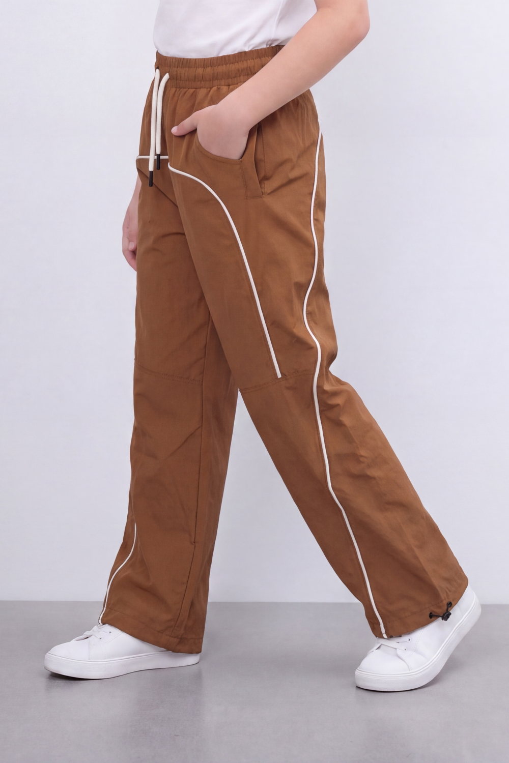 Girl's Tomato Store Lightweight Woven Reguler Fit Pants Contrast Piping Detail