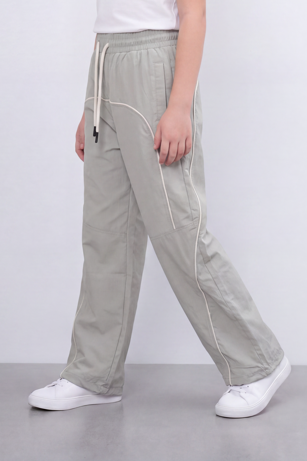 Girl's Tomato Store Lightweight Woven Reguler Fit Pants Contrast Piping Detail