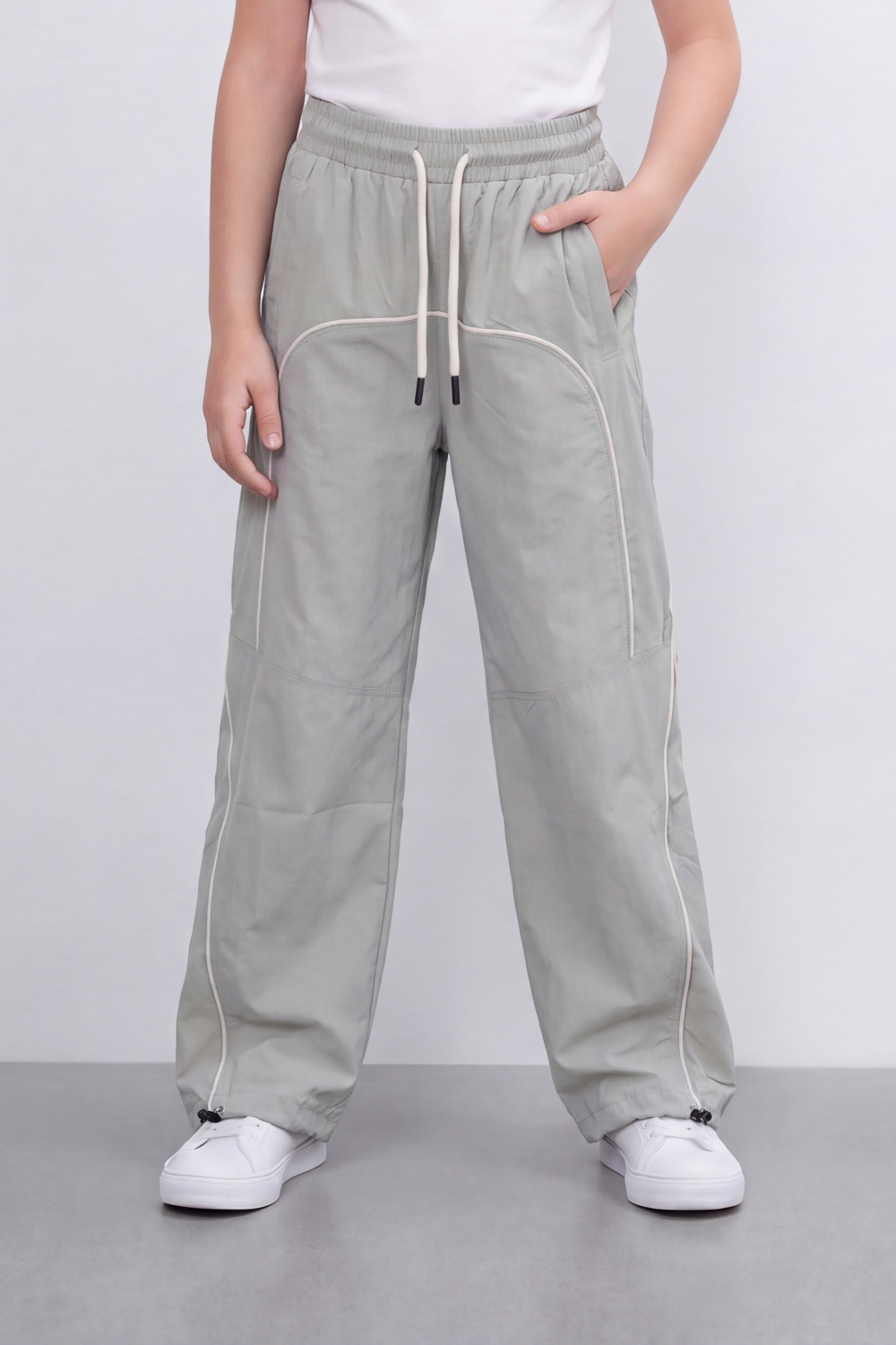 Girl's Tomato Store Lightweight Woven Reguler Fit Pants Contrast Piping Detail