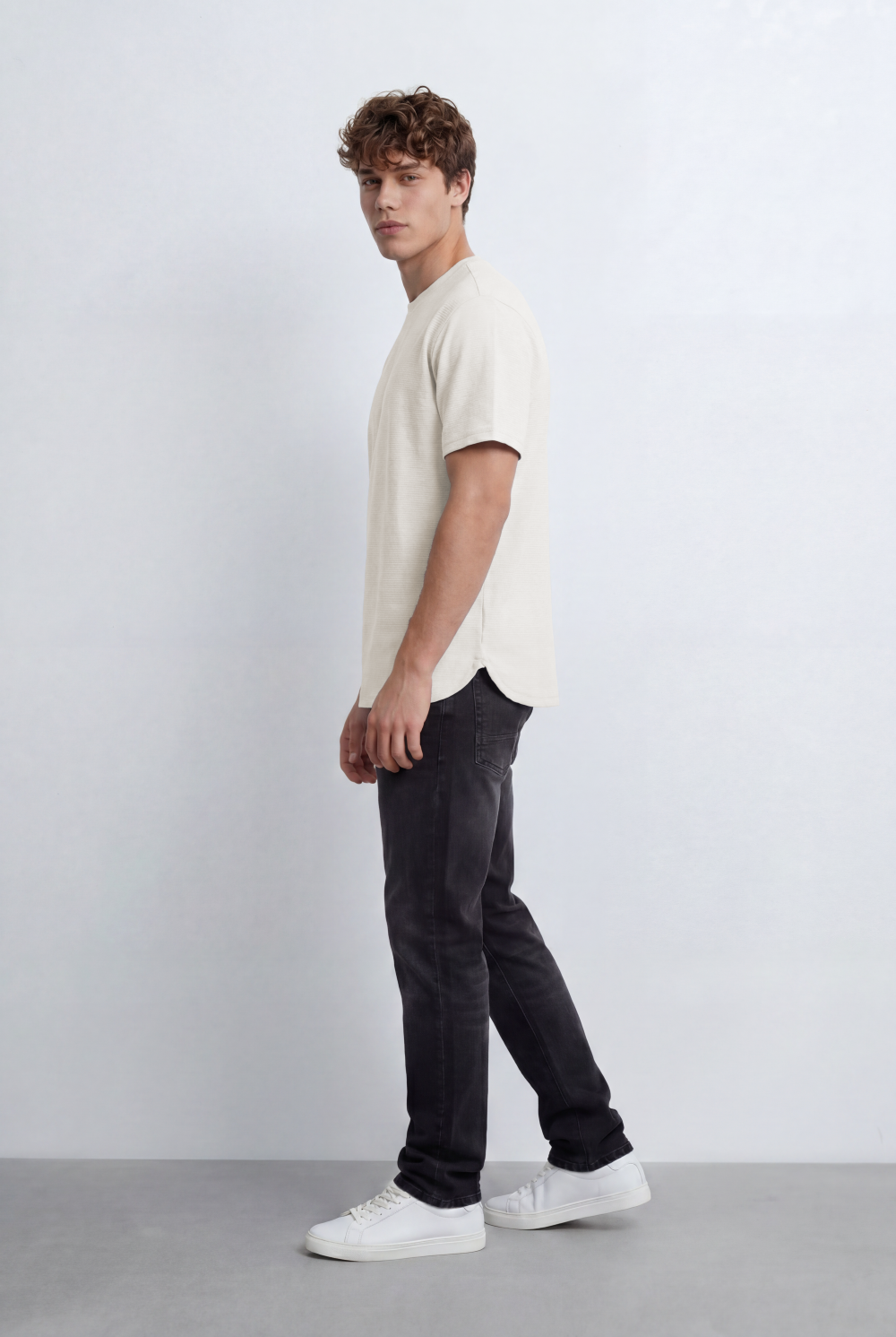 Men’s Tomato Store Textured T-Shirt Relaxed Fit Subtle Ribbed Surface Clean Minimal Design