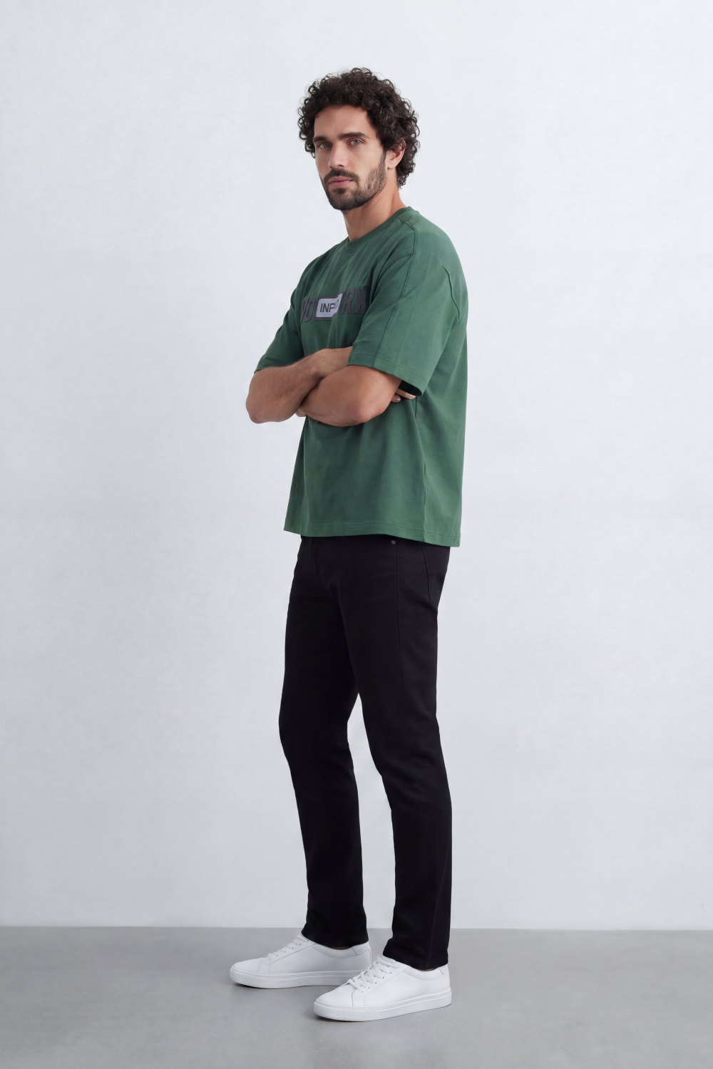Men’s Tomato Store Workcode T-Shirt Front WORX Typography Badge Clean Solid Surface Boxy Fit