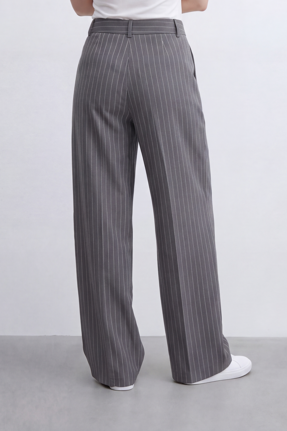 Women's Tomato Store Pinstripe Tailored Trousers High-Rise Waist Front Pleat Detail Oversize