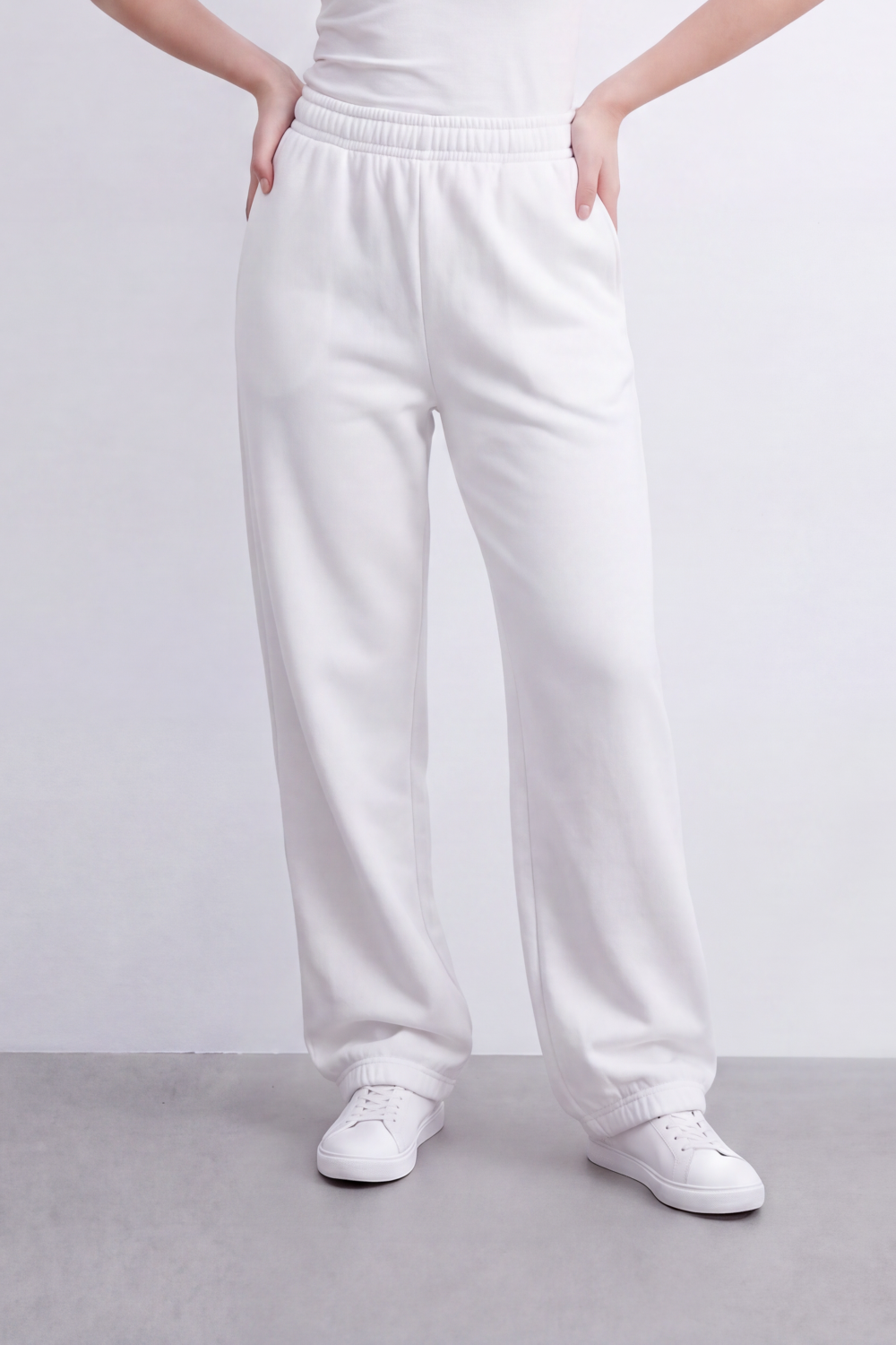 Women's Tomato Store Soft French Terry Reguler Fit Sweatpants Elastic Waist Gathered Cuffs