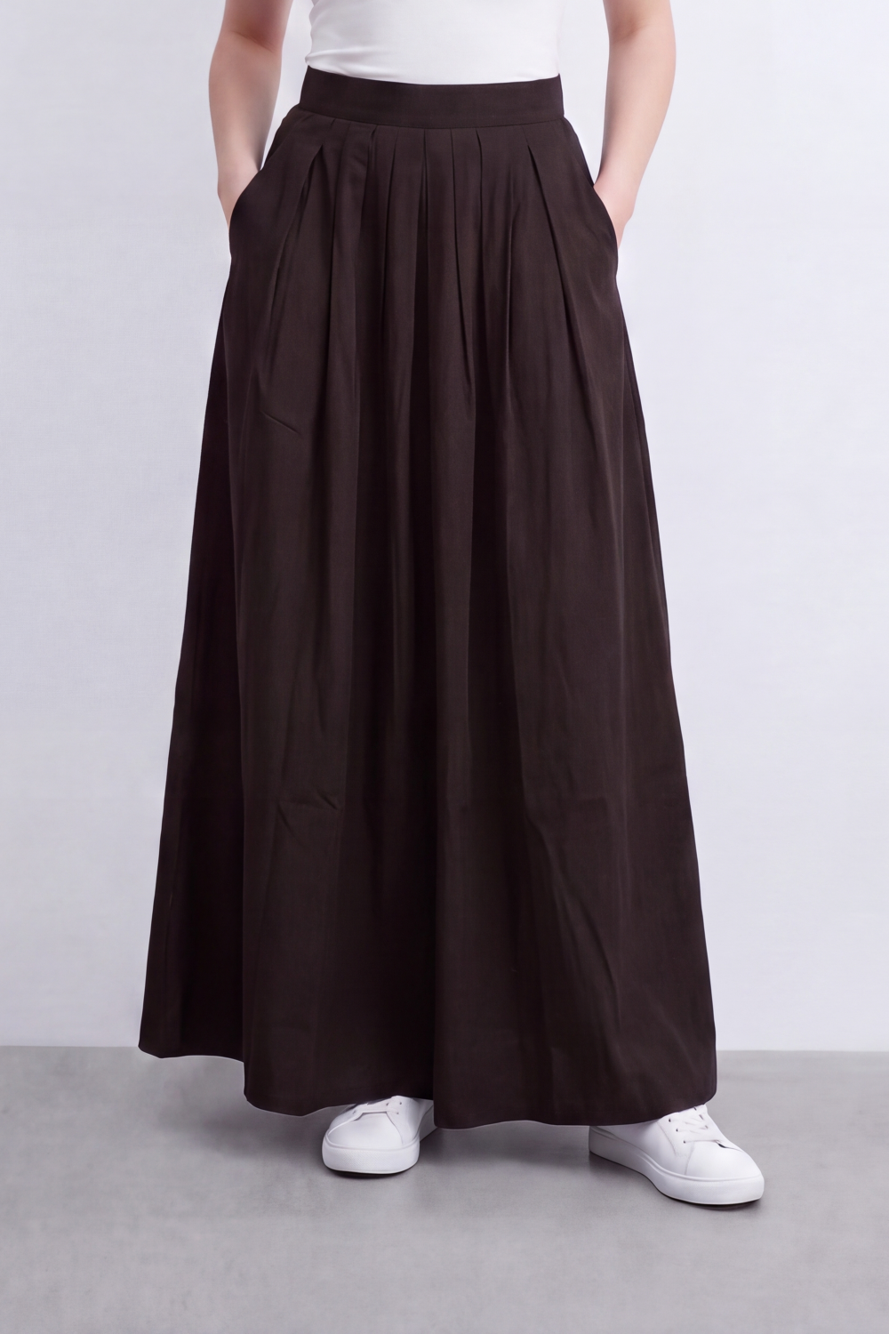 Women's Tomato Store Lightweight Woven Maxi Skirt High-Rise Waist Soft Pleated Detail Flowing A-Line