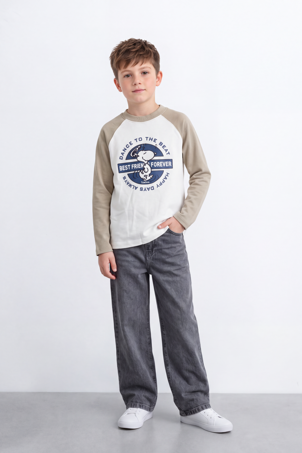 Boy's Tomato StoreSlim Fit Sweatshirt Contrast Raglan Sleeves Snoopy Graphic