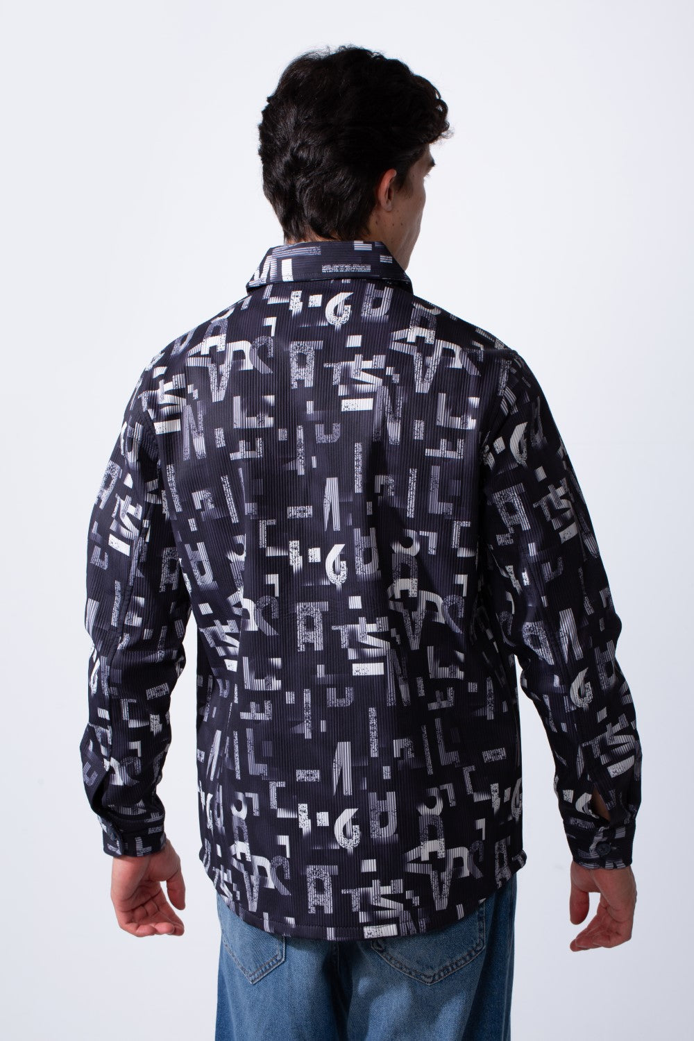 Men's Classic Neck Long Sleeve Printed Textured Fabric Chest Pocket Jakar Shirt