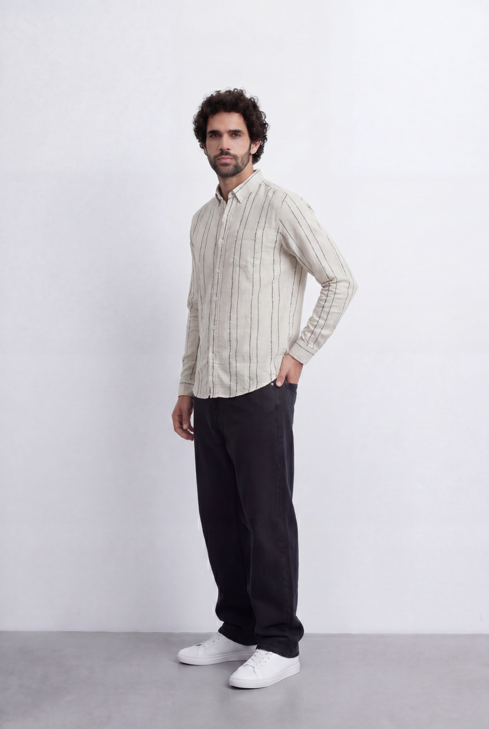 Men’s Tomato Store Vertical Stripe Shirt Lightweight Woven Fabric Button Down Collar Slim Smart Casual Fit