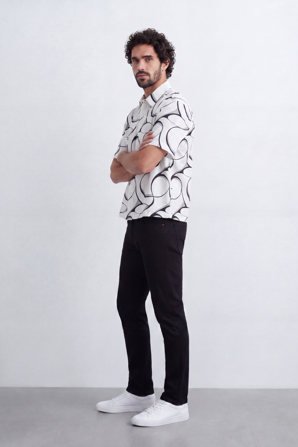 Men's Tomato Store Summer Printed Resort Shirt Bold Abstract Loop Artwork Box Fit