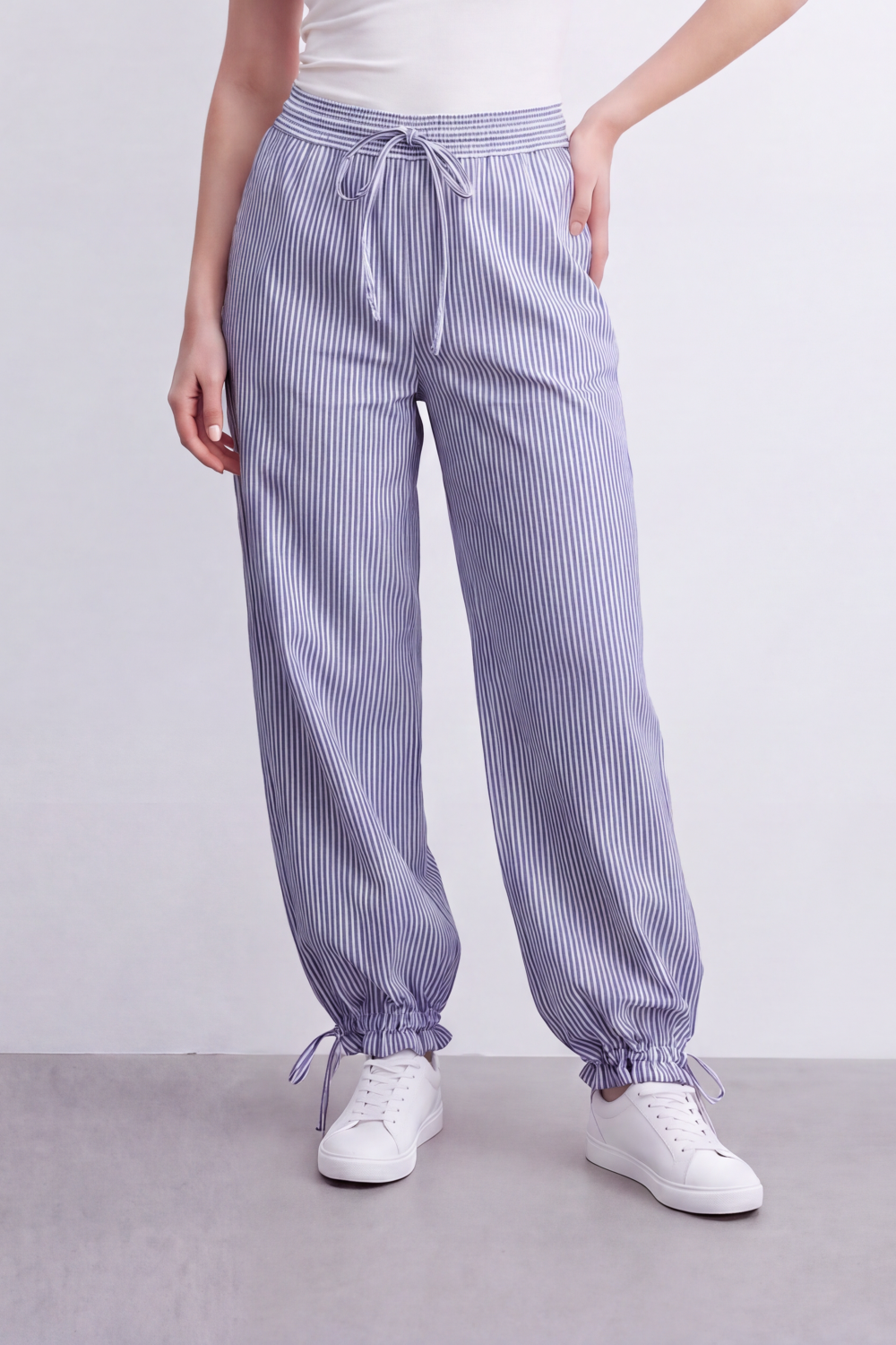 Women's Tomato Store Striped Woven Jogger Pants Elastic Drawstring Waist Gathered Ankle Detail