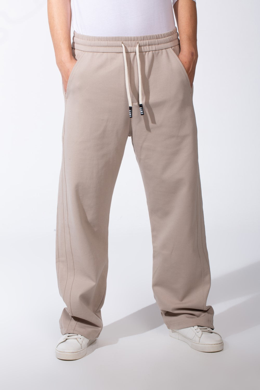 Men's Wide Leg Sweatpants Double Needle Side Seams In-Seam Side Pockets Designed