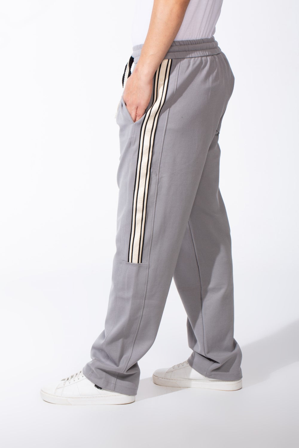 Men's Elasticated Waistband Drawstrings Multi-Stripe Side Single Back Pocket Double Needle Wide Leg Sweatpants