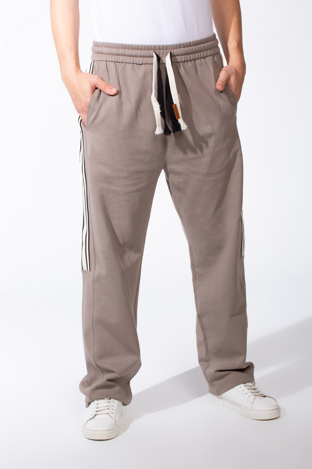Men's Elasticated Waistband Drawstrings Multi-Stripe Side Single Back Pocket Double Needle Wide Leg Sweatpants