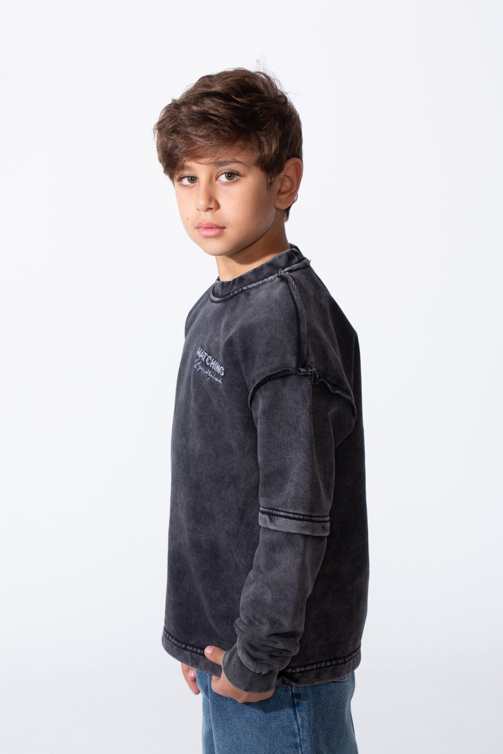 Boy's Modern Design Slim Fit Round Neck Long Sleeve Sweatshirt