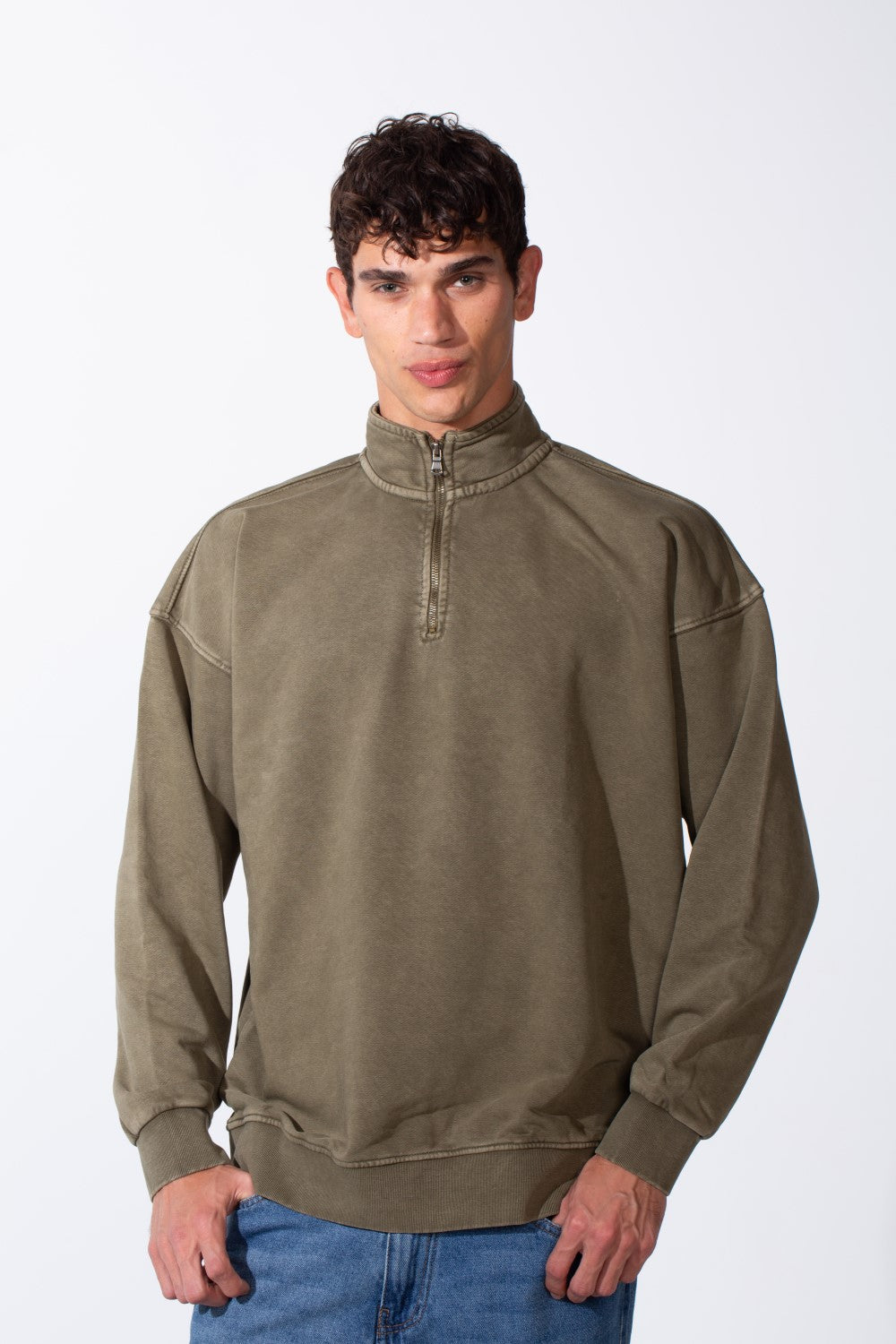 Men's Round Neck Half Zip Long Sleeve Oversized Sweatshirt