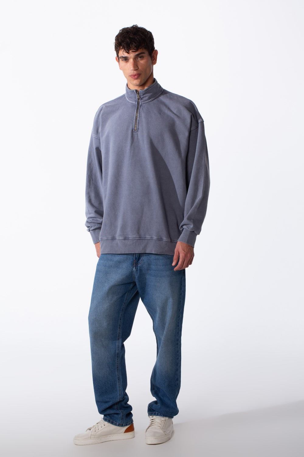 Men's Round Neck Half Zip Long Sleeve Oversized Sweatshirt
