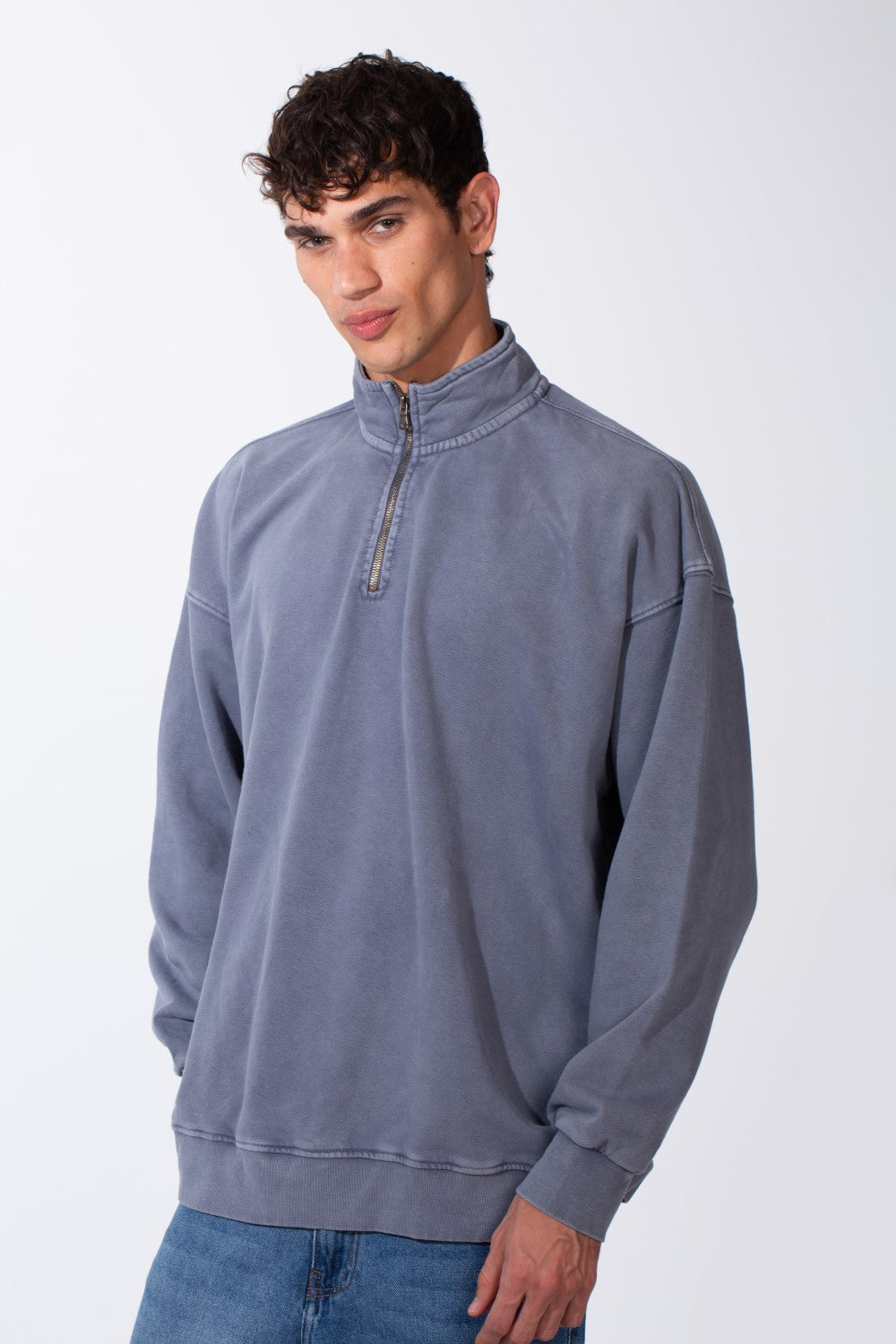 Men's Round Neck Half Zip Long Sleeve Oversized Sweatshirt