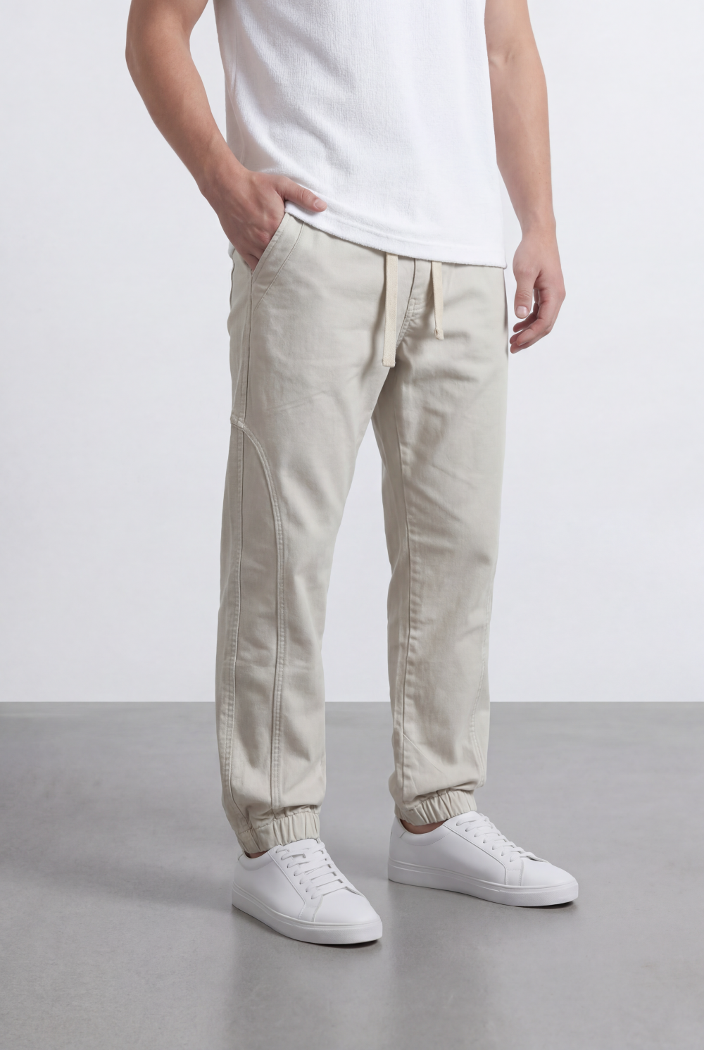 Men’s Tomato Store Modern Sarouel Jogger Elastic Drawstring Waist Streamlined Panel Seam Detail