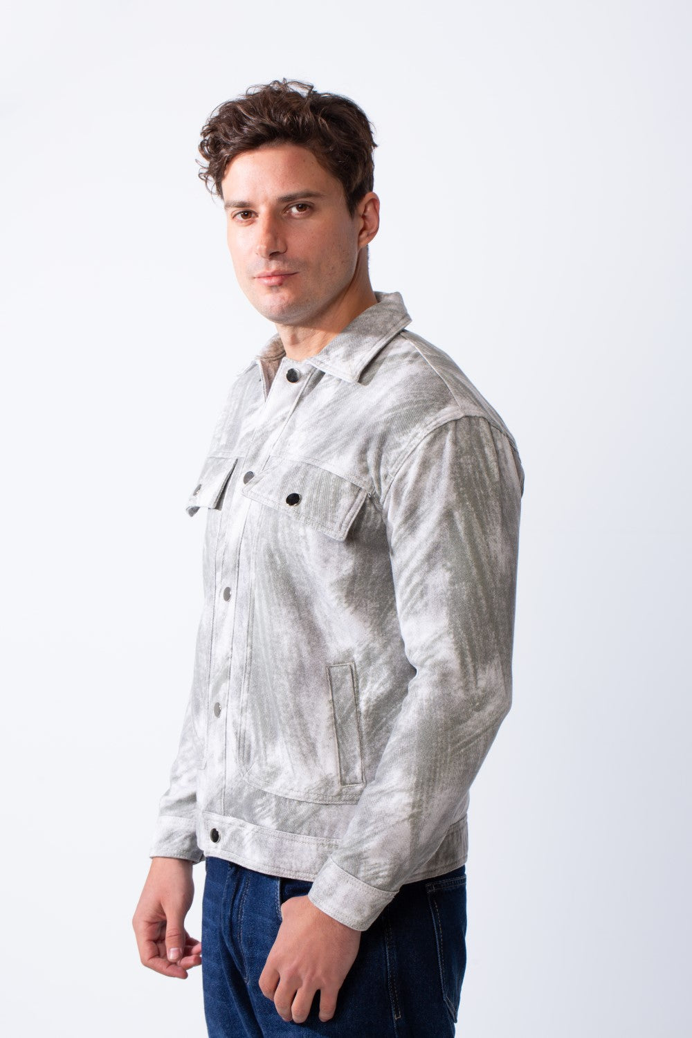 جاكيت رجالي بقصة Slim Fit بأكمام طويلة وياقة كلاسيكية مع نمط ماربل، جيوب صدر بأغطية، قماش محكم الملمس للارتداء الكلاسيكي