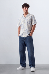 Men’s Tomato Store Water Vein Resort Shirt Abstract Cloud Wash Print Breaks Across A Crinkled Grain Surface