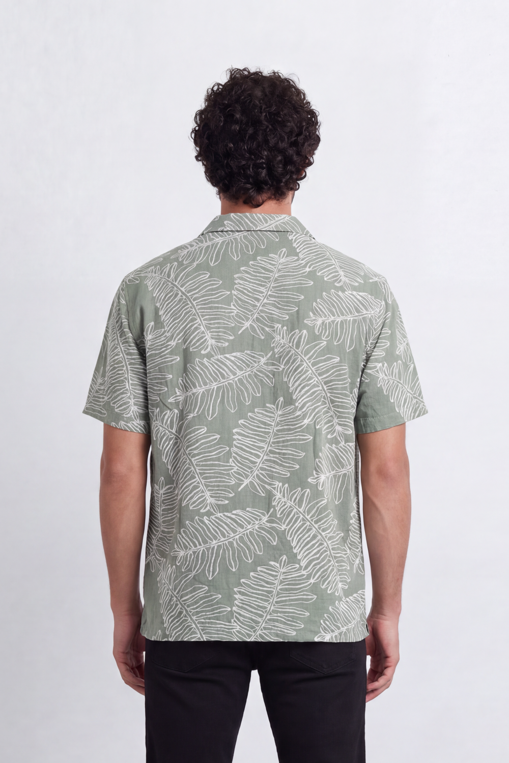 Men’s Tomato Store Leaf Trace Resort Shirt Allover Botanical Outline Print Over A Fine Slub Grain