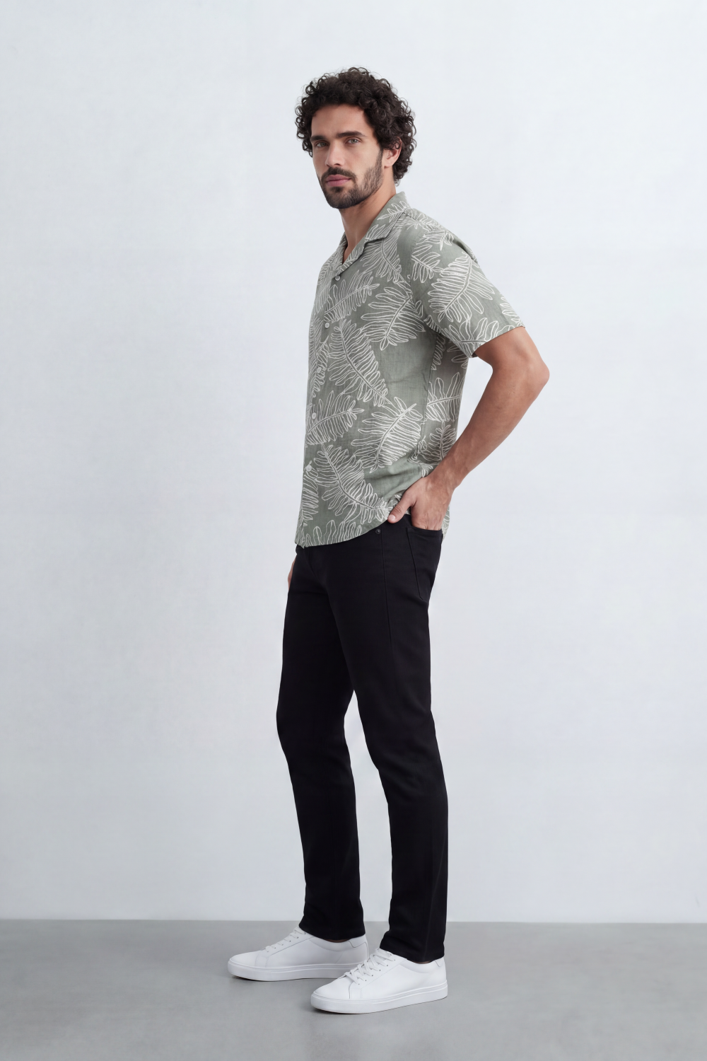 Men’s Tomato Store Leaf Trace Resort Shirt Allover Botanical Outline Print Over A Fine Slub Grain