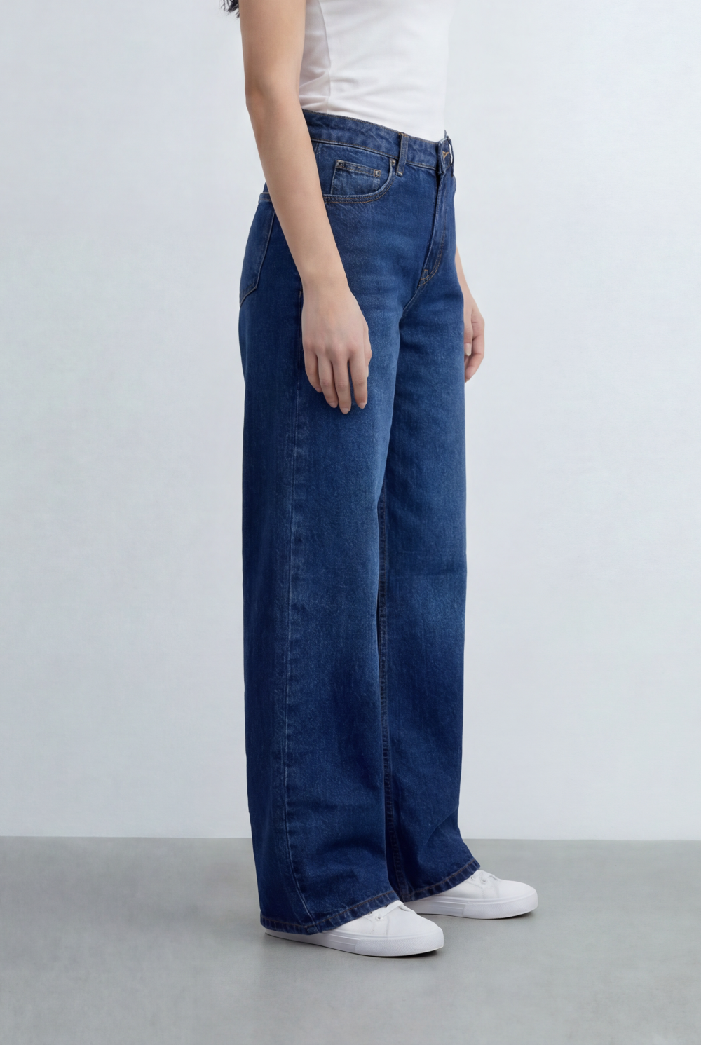 Women's Wide Leg High Waist Jeans Five Pocket Style With Zip Fly Closure Tomato Store