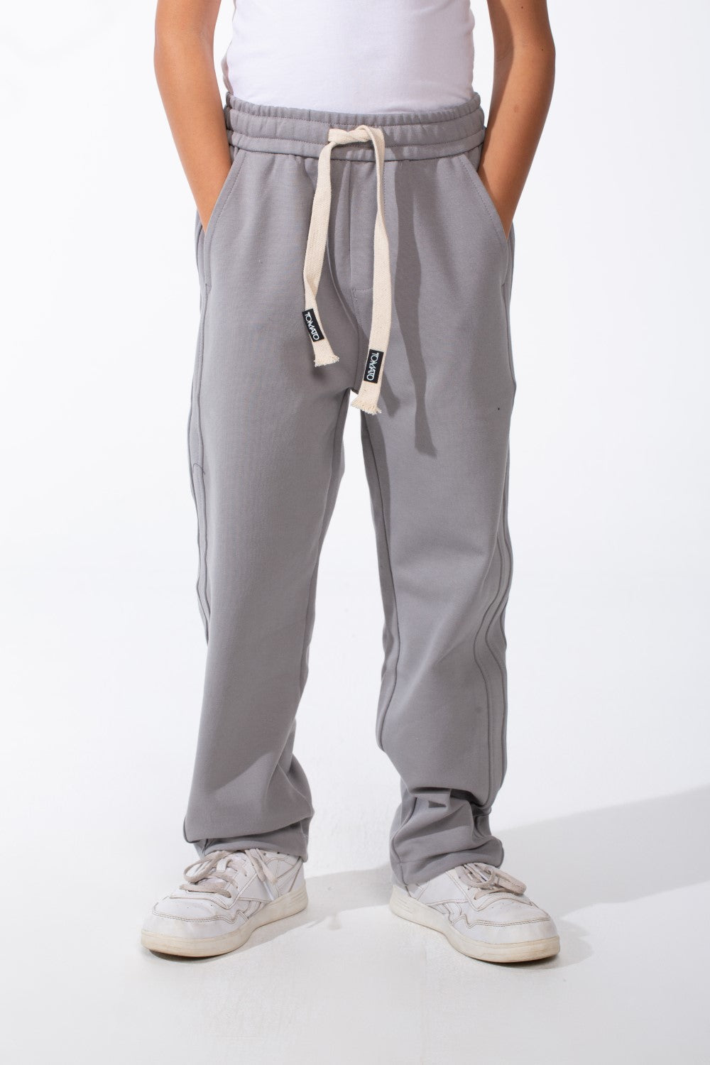 Boy's Relaxed Wide-Leg Design Elastic Waist Side Pockets Maximum Comfort Casual Look Perfect For Everyday Sweatpants