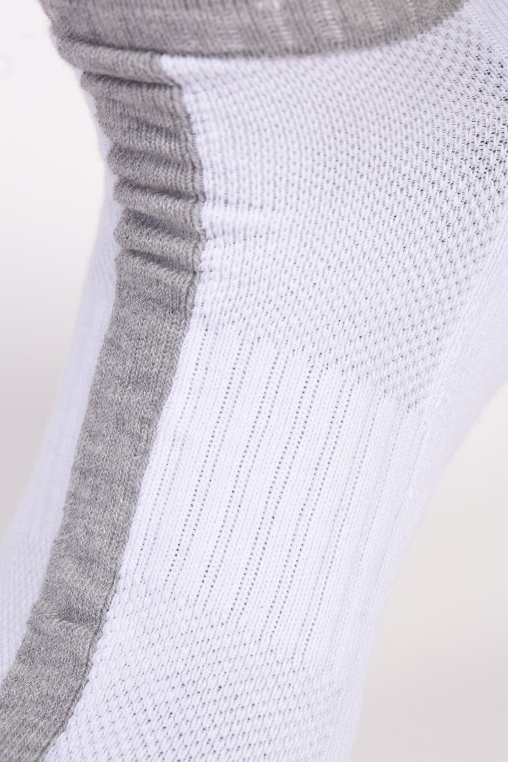 Men's Low-Cut With Sleek Two-Tone Design Breathable Ribbed Band Support Comfy Socks