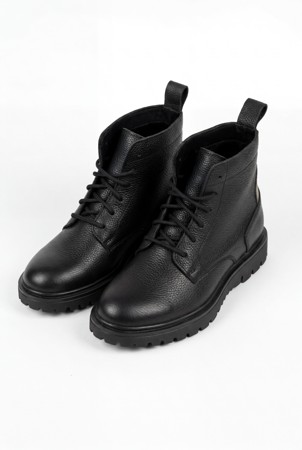 Men’s Black Grained Leather Boot Secure Lace-Up Grounded By Heavy Duty Lugged Rubber Sole Shoes