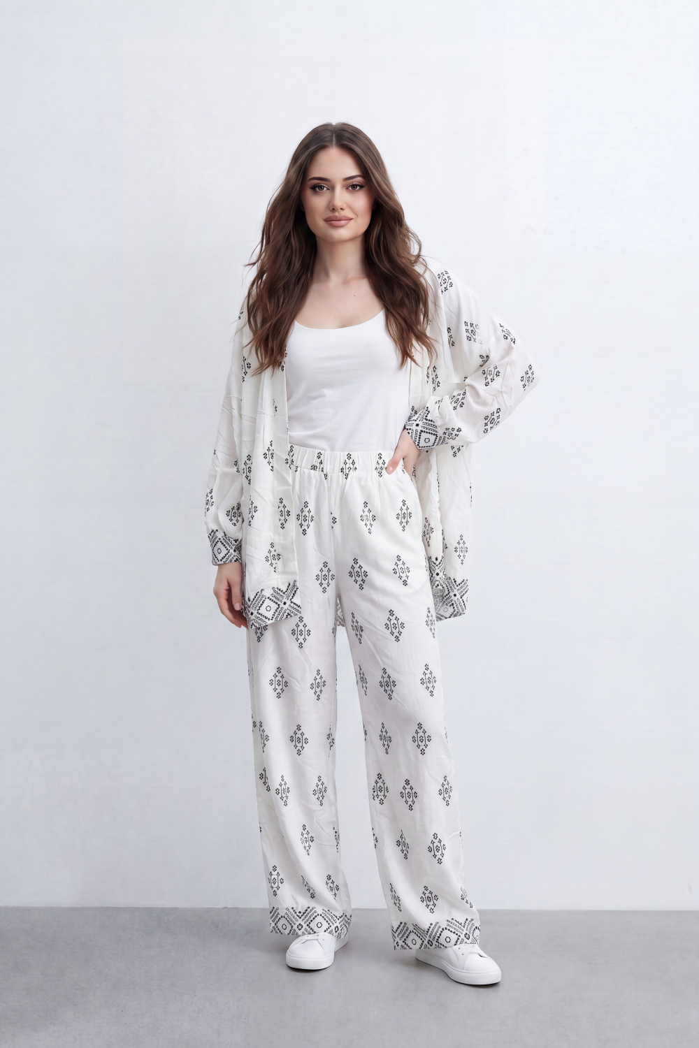 Women’s Tomato Store Geo Border Set Allover Diamond Print With Border Artwork Crinkled Surface Wide Flow Shape Outfit