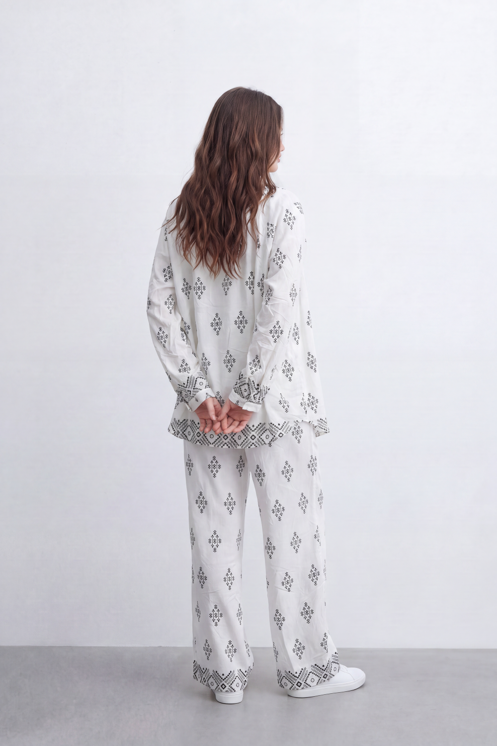 Women’s Tomato Store Geo Border Set Allover Diamond Print With Border Artwork Crinkled Surface Wide Flow Shape Outfit