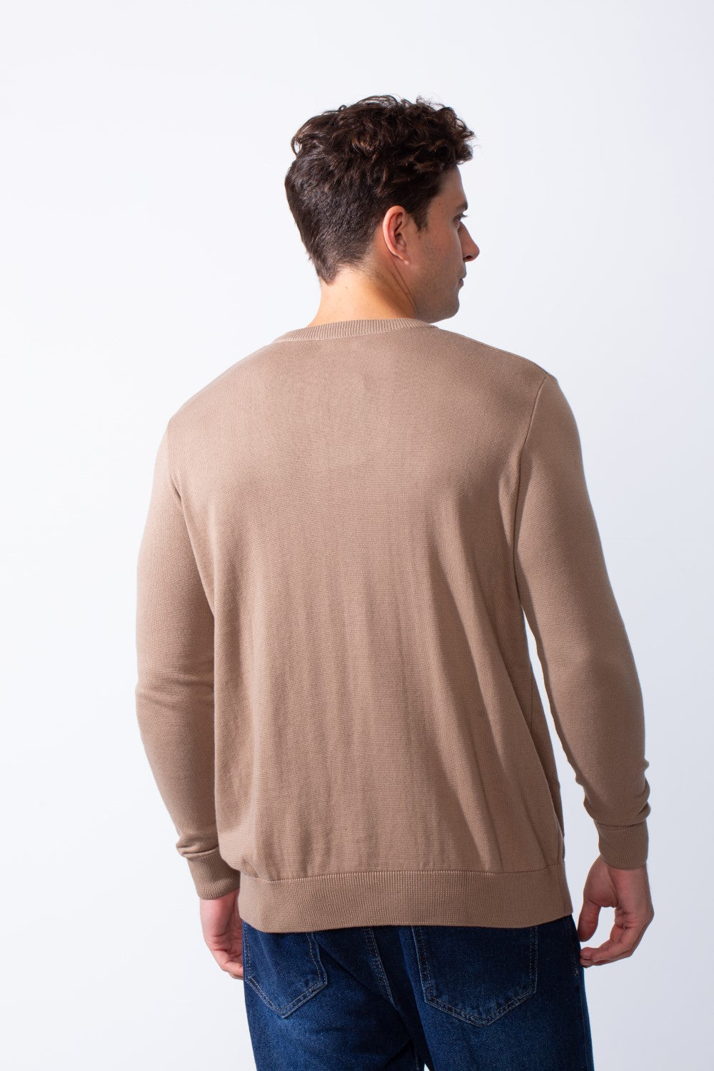 بلوفر رجالي بقصة Slim Fit بياقة دائرية كلاسيكية وأكمام طويلة بنمط خطوط مائلة بارز خفيف عبر الأمام من قماش محكم للارتداء اليومي الكاجوال