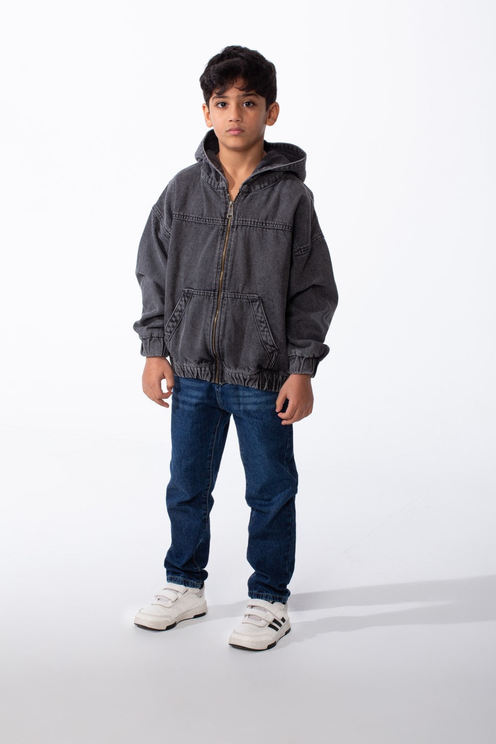 Boy's Denim Hood Dropped Shoulders Encased Elastic Cuffs And Hem Functional Front Pockets Oversize Jeans Jacket