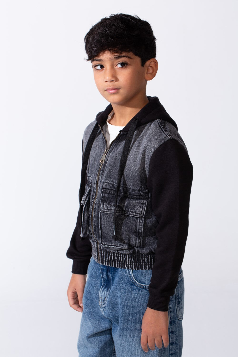 Boy’s Zip-Up Slim Fit Denim Jeans Jacket With Front Pockets