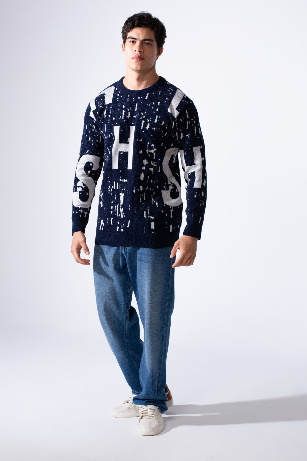 Men's Modern Crew Neck Slim Fit Textured With Artistic Print Pullover