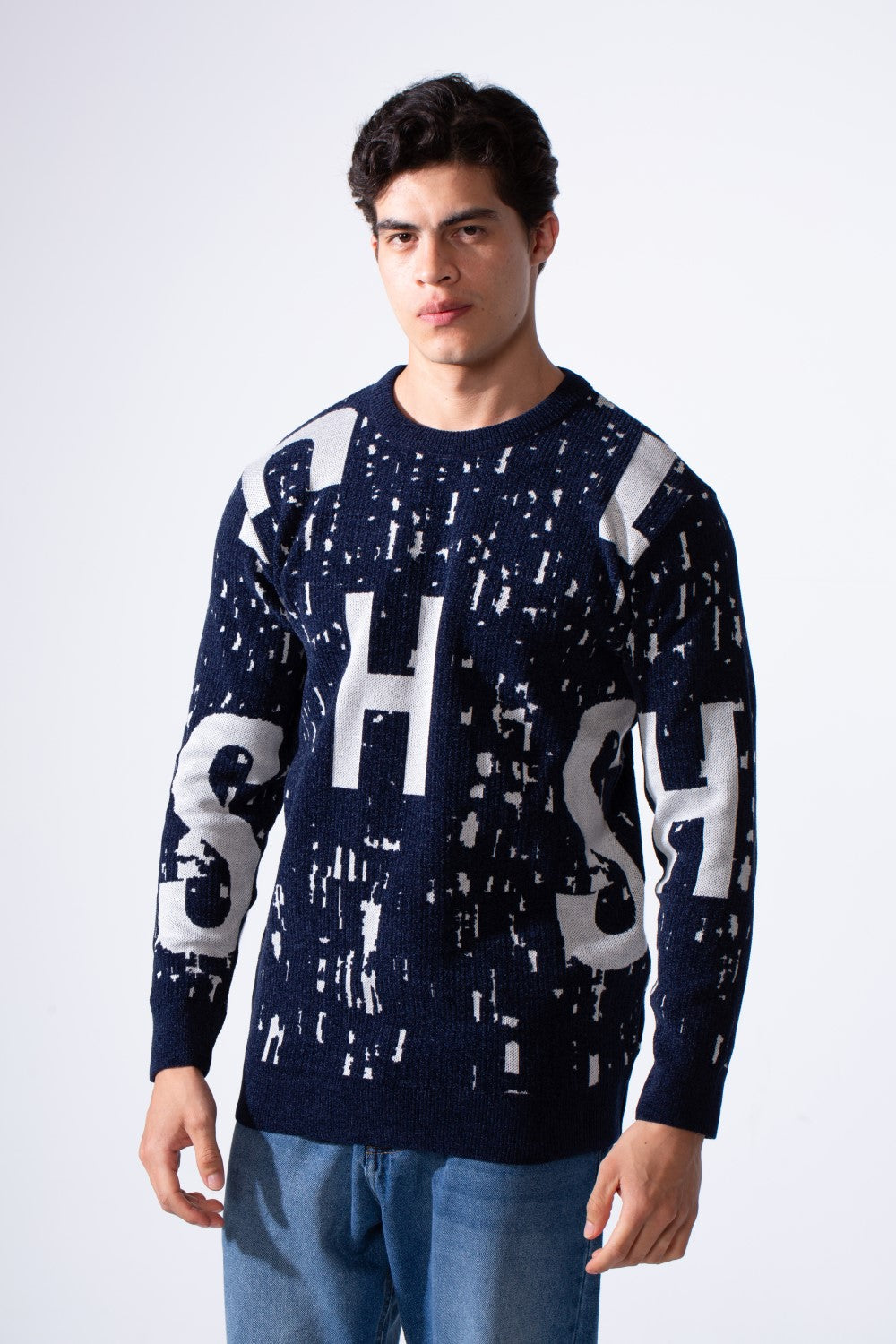 Men's Modern Crew Neck Slim Fit Textured With Artistic Print Pullover