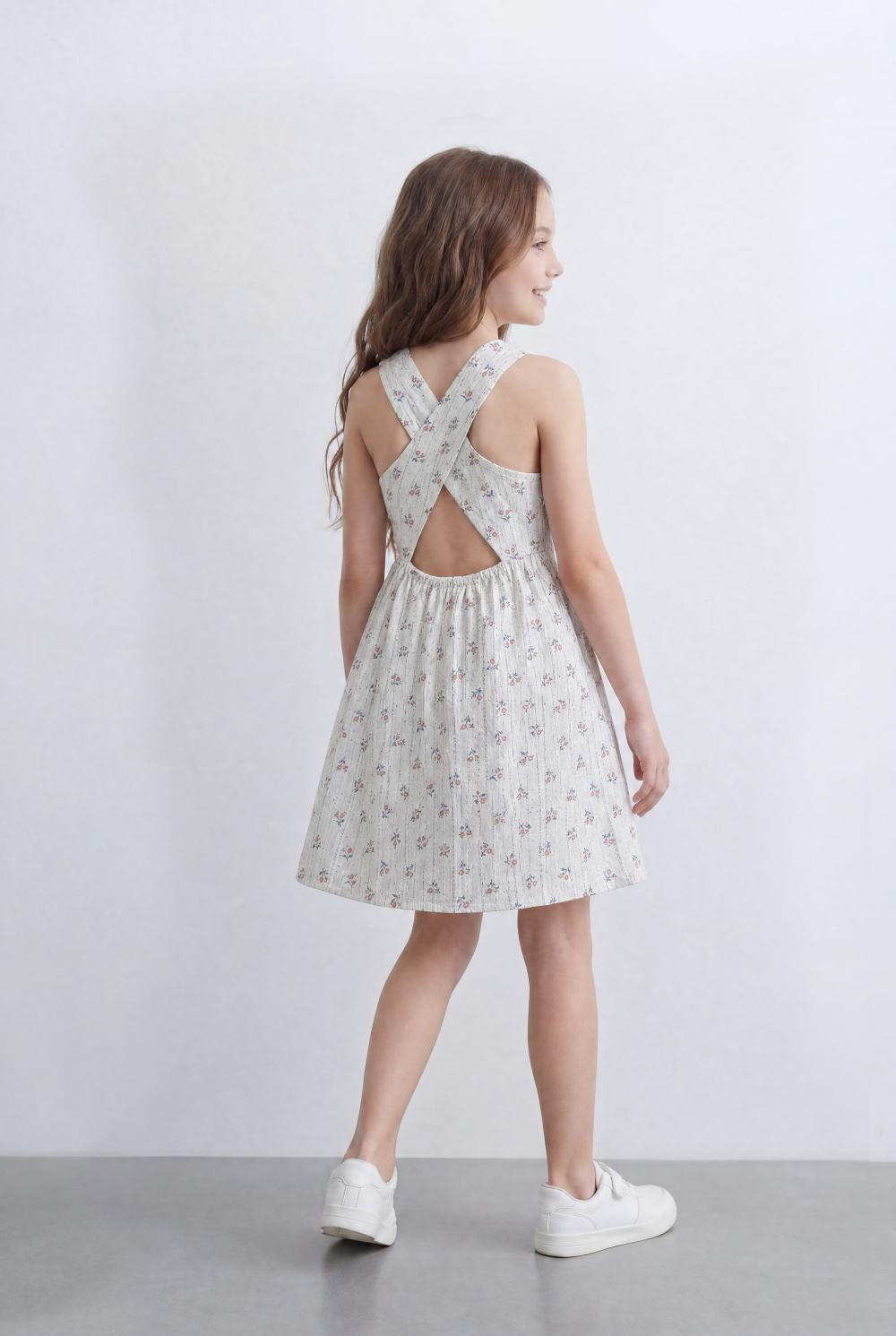 Girl's Tomato Store Floral Print Linen Dress Sleeveless Design Gathered Waist Detail Soft All Over Ditsy Floral Pattern