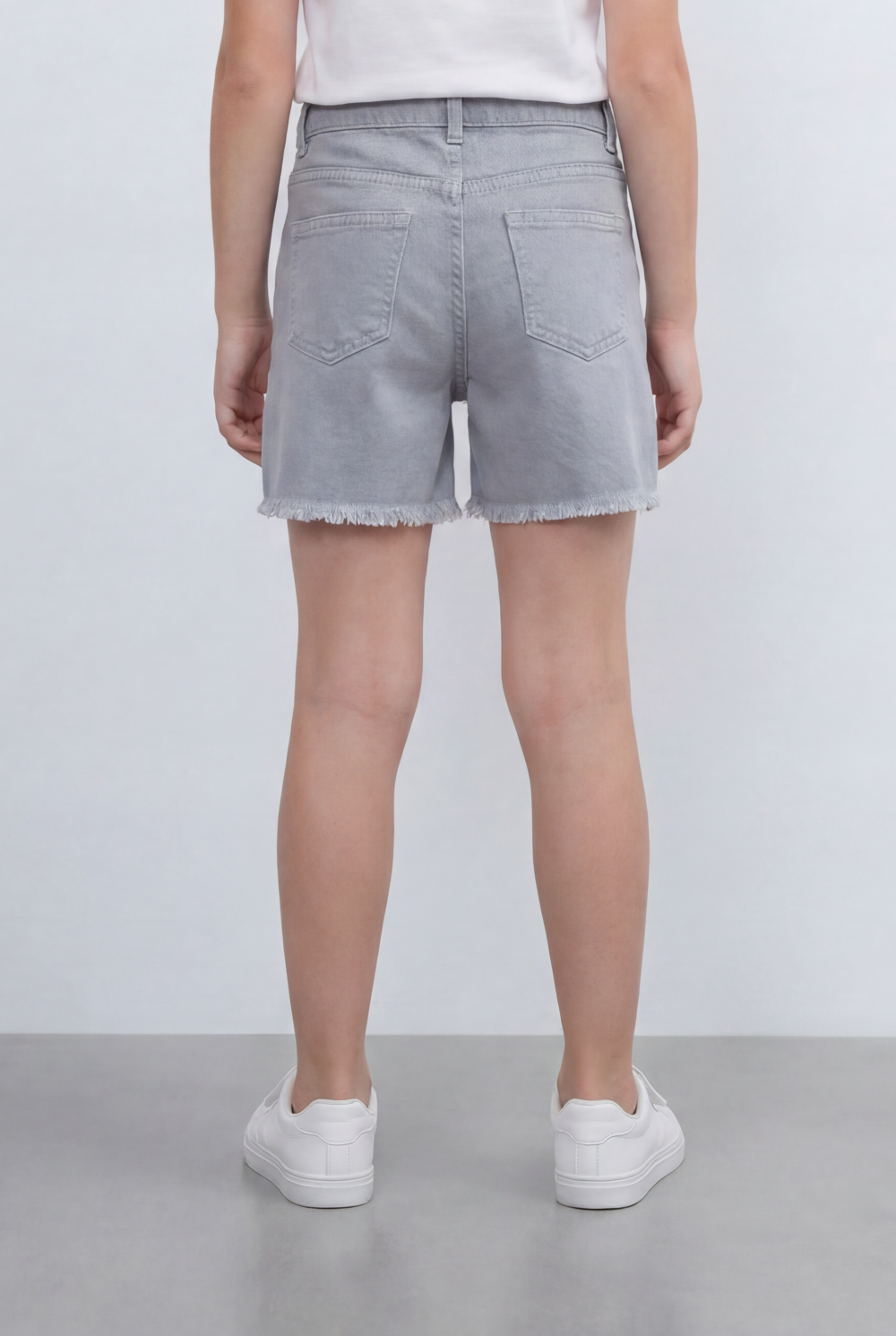 Girl’s Tomato Store Denim Shorts Classic Five Pocket Design Raw Frayed Hem Regular Fit